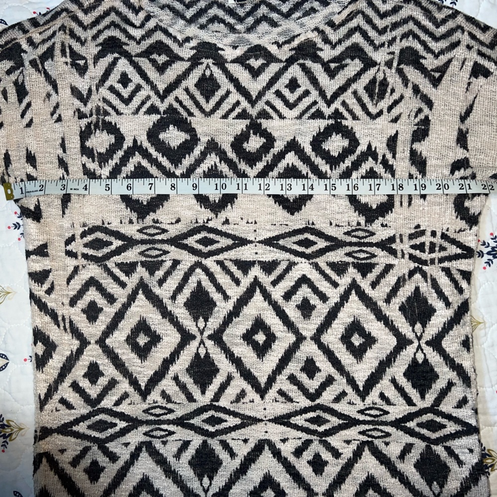 Ginger G Tribal Print Lightweight Sweater Size Large Pullover Brown & Beige - Picture 3 of 10